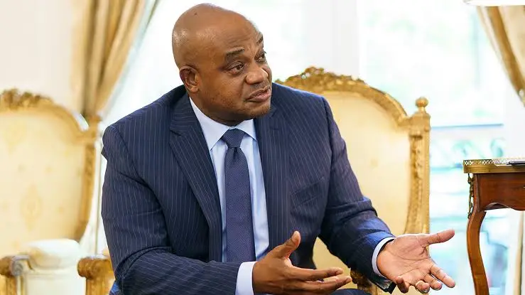 Luis Gilberto Murillo se aleja de la consulta del Frente por la Vida